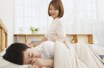 「母子の関係」 室井佑月さんの「息子ってヤツは」を読んだ。シングルマザーの中学受験記である。母と子の濃密な関係を余すとこ…