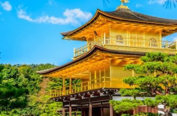 京都には17もの世界文化遺産があり、数多くの歴史的建造物が現存しています。今回は、中学受験勉強にもつながる京都の観光スポ…