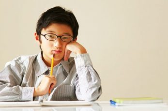 中学受験生とその保護者は学習スケジュールの立て方に悩むことも多いでしょう。「算数テキストの○ページを解く」のように1日の…